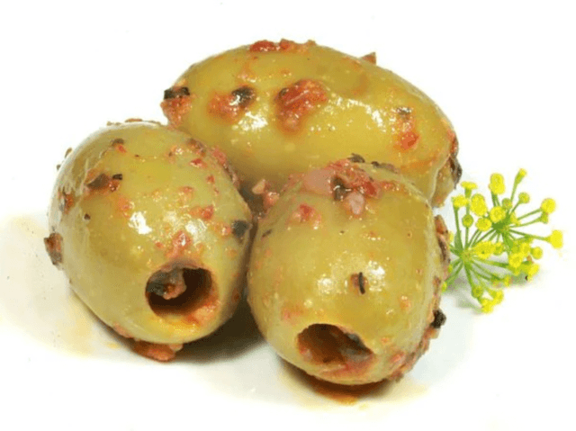 Grüne Oliven mit Chili